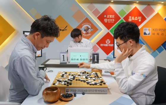 '2시간의 제왕'으로 거듭나는 '돌주먹'  